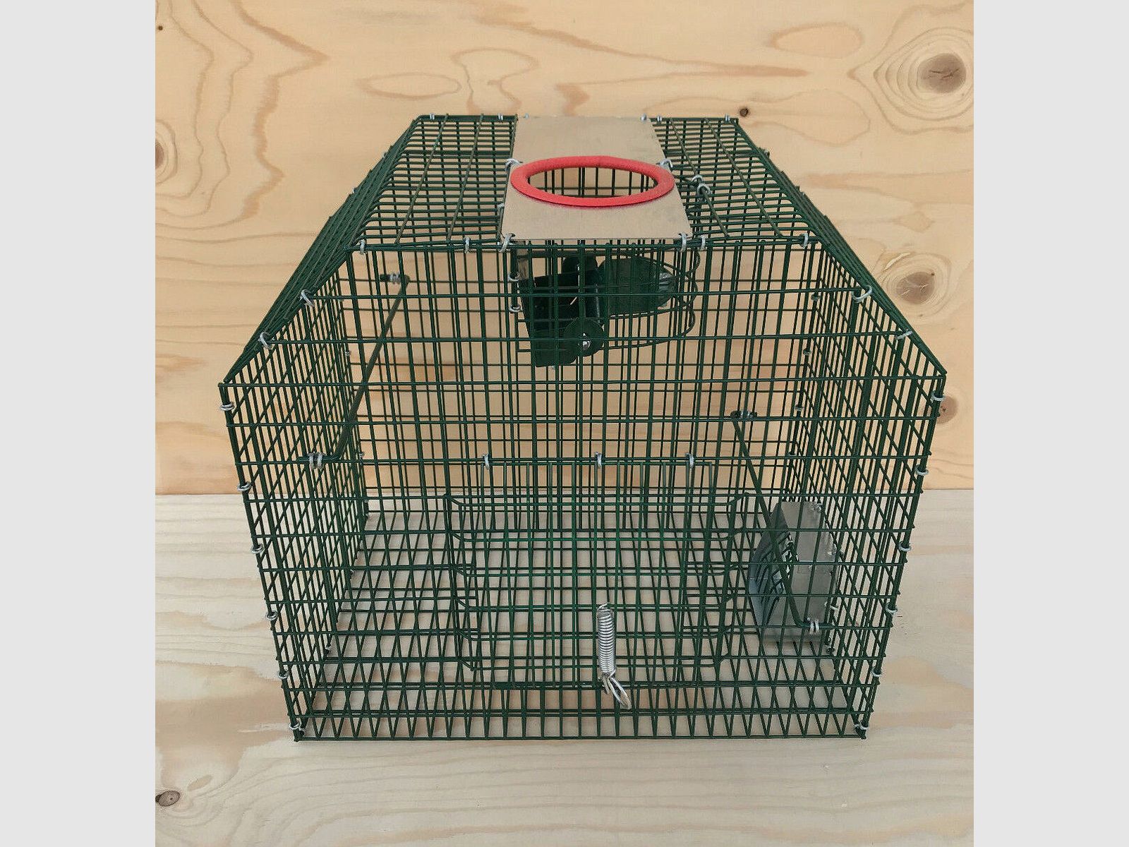Cage à petits oiseaux et piège à rats