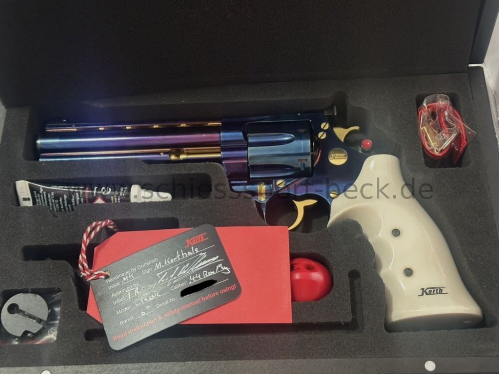 KORTH Classic Revolver 6 Zoll Blau Hochglänzend .44 Magnum