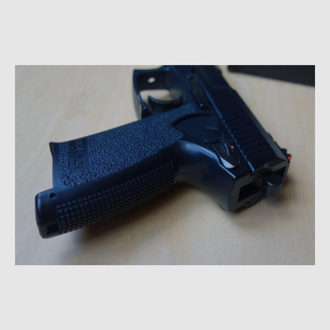 Novritsch SSX 23 Softair pistol 6mm + accessori CONDIZIONE TOP