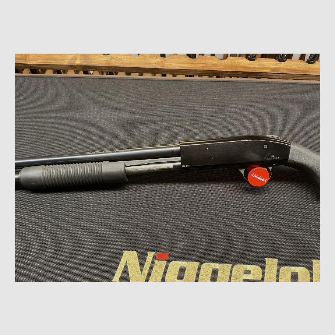 Mossberg Ohne 12/76