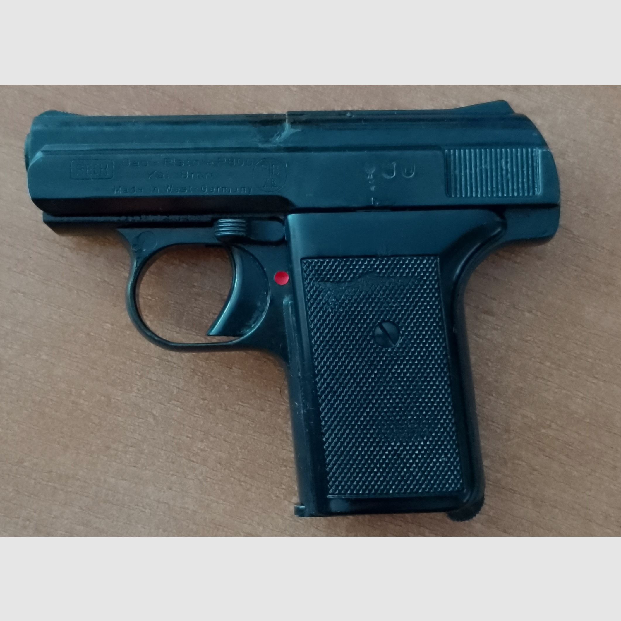 Reck P800 Gaspistole im Kaliber 8 mm Knall/ PTB 78 von 1977