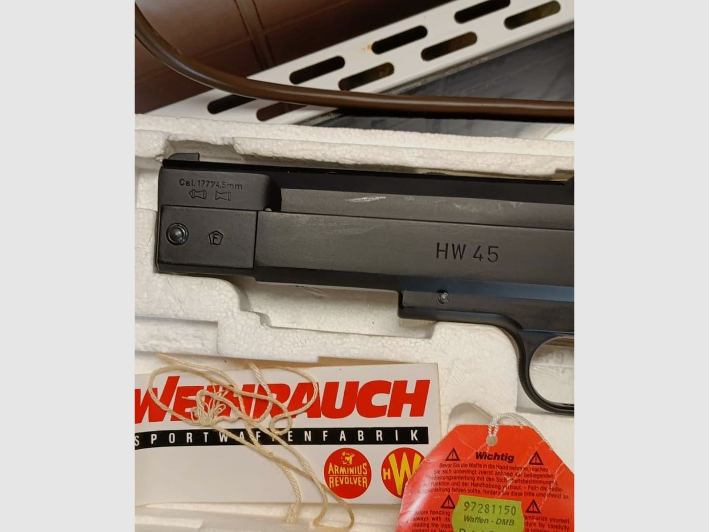 Pistola de aire Weihrauch HW 45 Pavonado