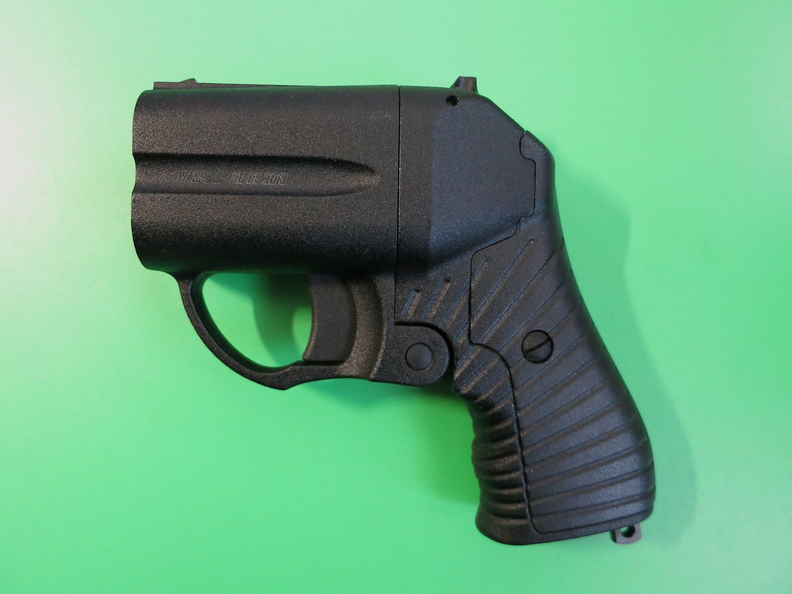 Self-defense and signal pistol OSA Non-lethal pistol PB-4-2 WASP, cal. 18.5 mm, display piece #69
