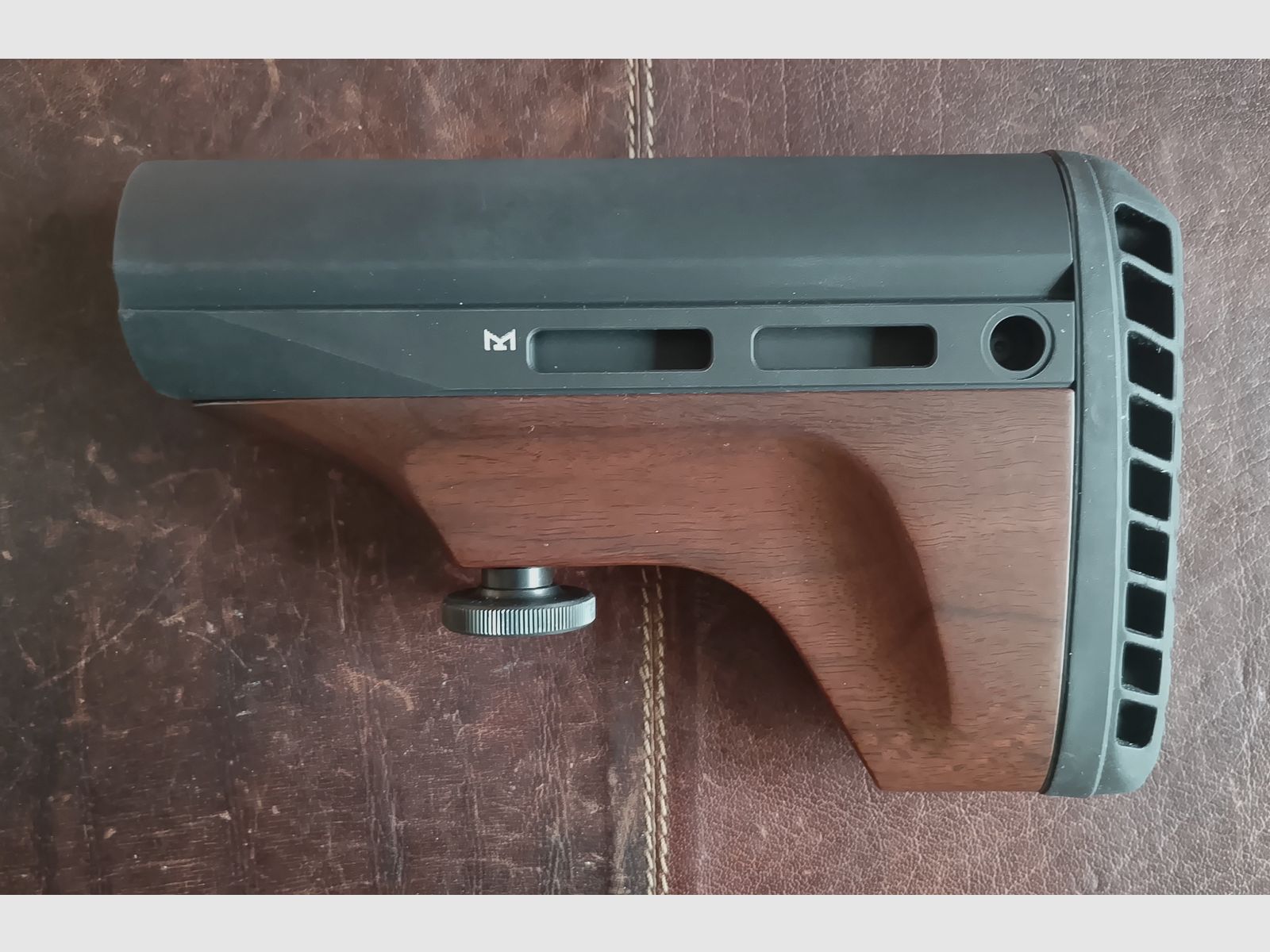 WOOX Vigilante AR15 wood stock walnut – sliding stock hybrid (like new)