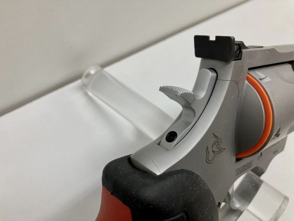 TAURUS	 Raging Bull  - Waffen Friedrichs