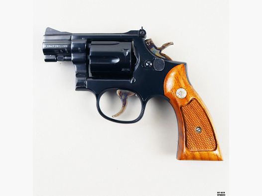 Revolver Smith & Wesson mod. 15-3 cal. 38Sp ser. no. 10K5093