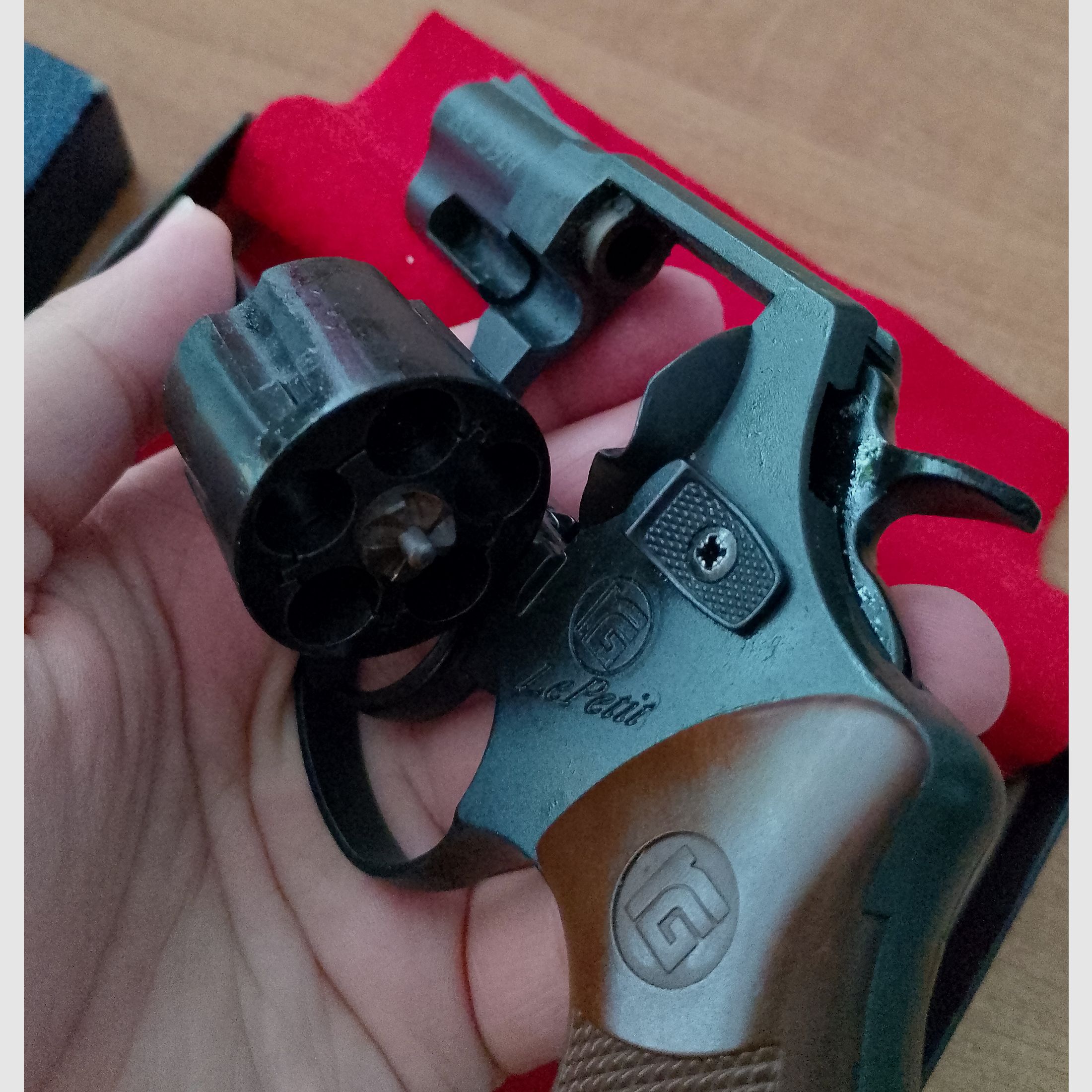 Röhm RG 59N Le Petit Schreckschussrevolver im Kaliber 9mm R.K. mit OVP!