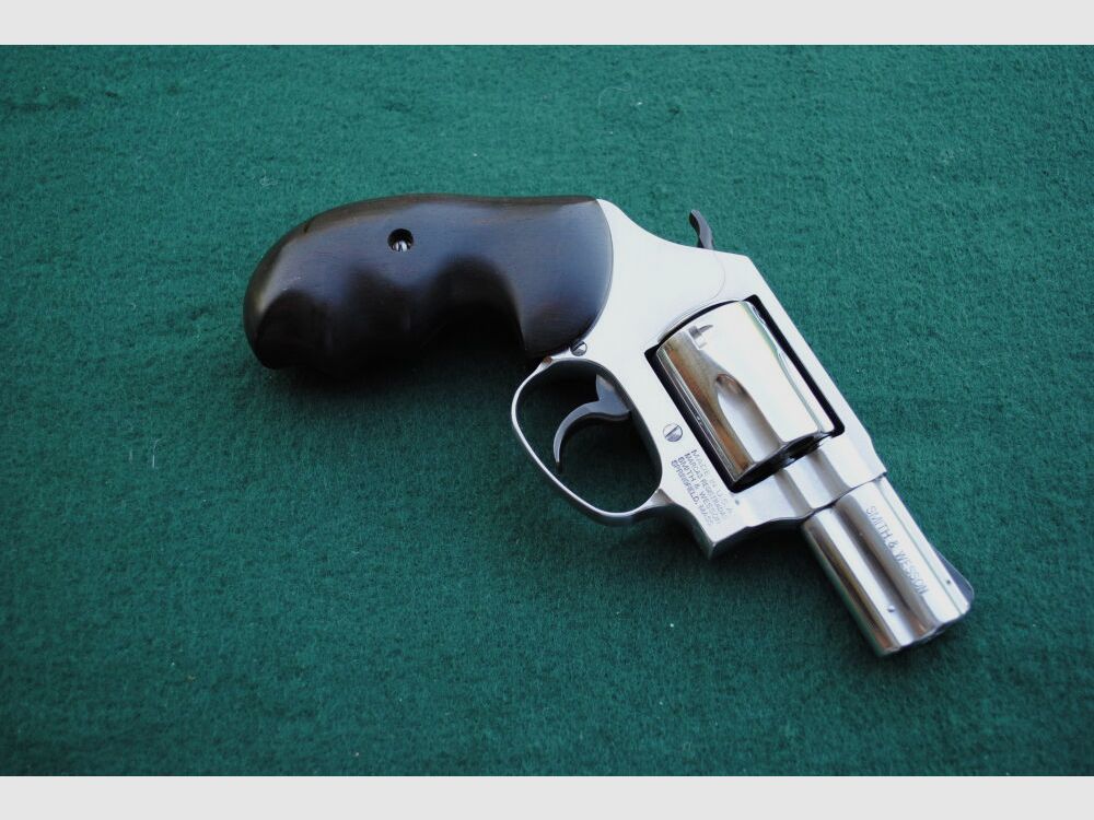 Smith & Wesson Mod. 60-14, Box, 2" LL, Combat Grip