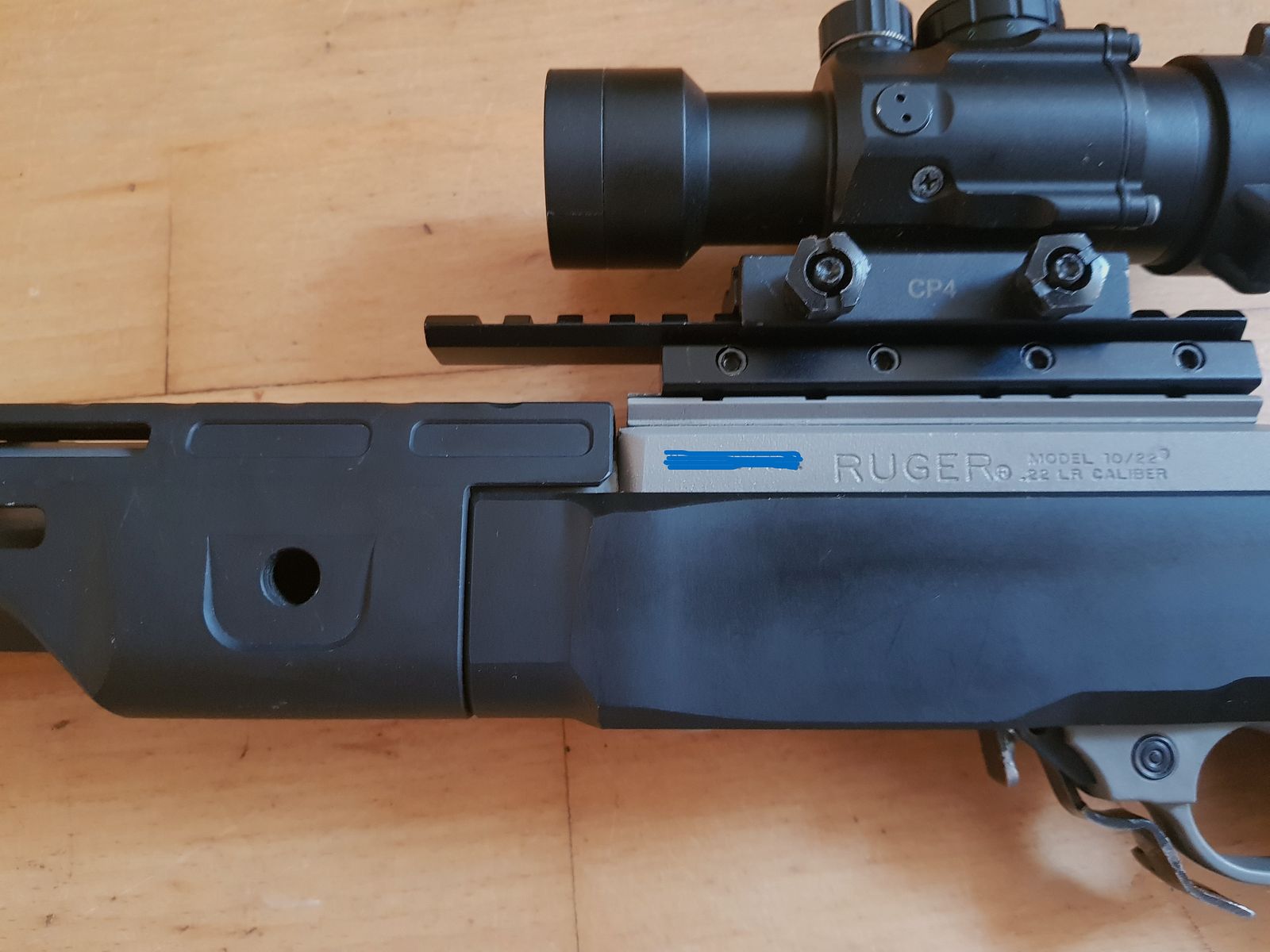 Ruger 10/22 Target, stainless "tactical" mit Pistolengriff und einschiebbarer Schulterstütze (Magpul)