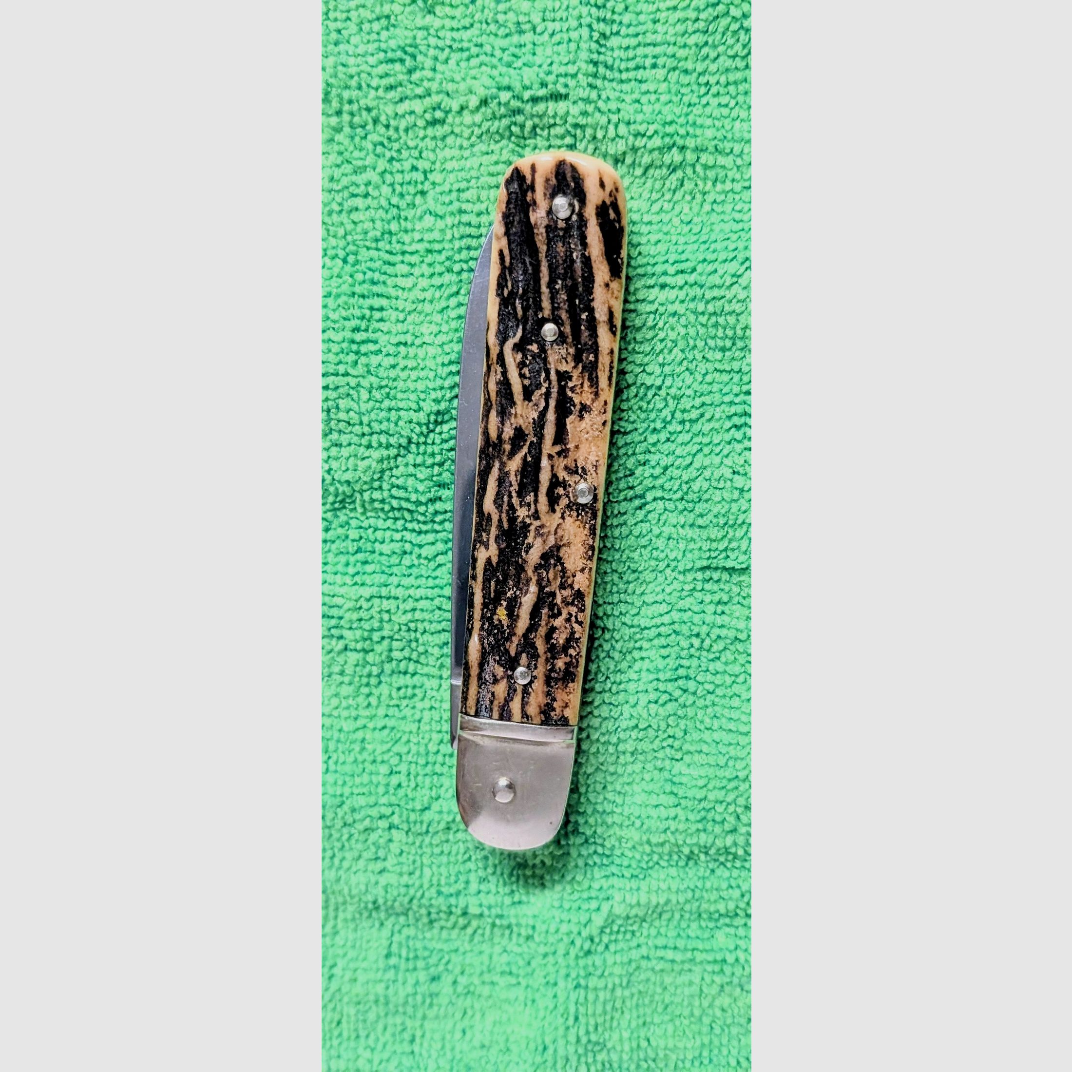 Böker Tree Brand Classic lever action knife – genuine stag horn, unpolished (blade 8 cm, compliant with weapons law)