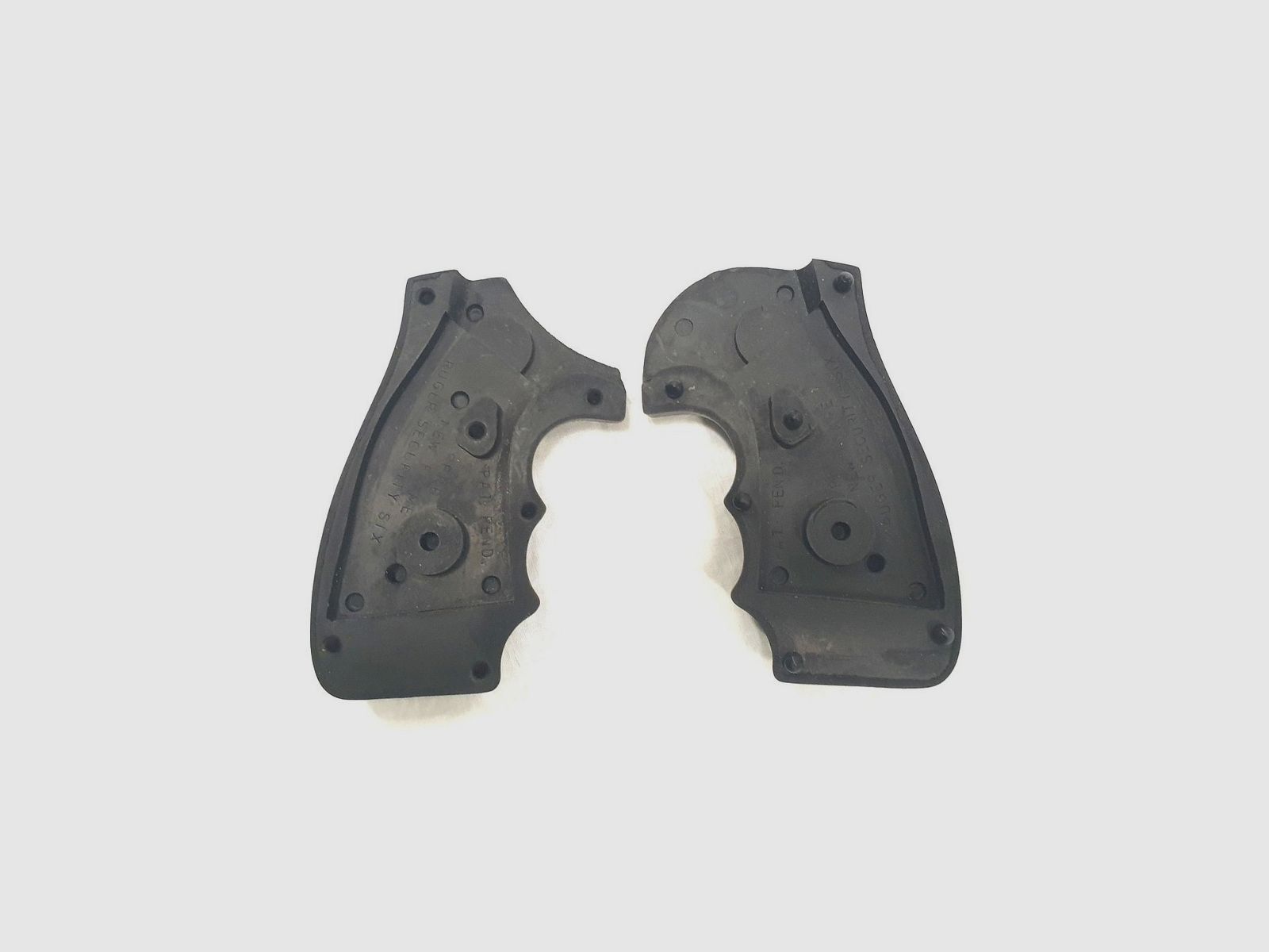 MUSTANG GRIPS rubber grips for RUGER Security Six, image 2 of 2