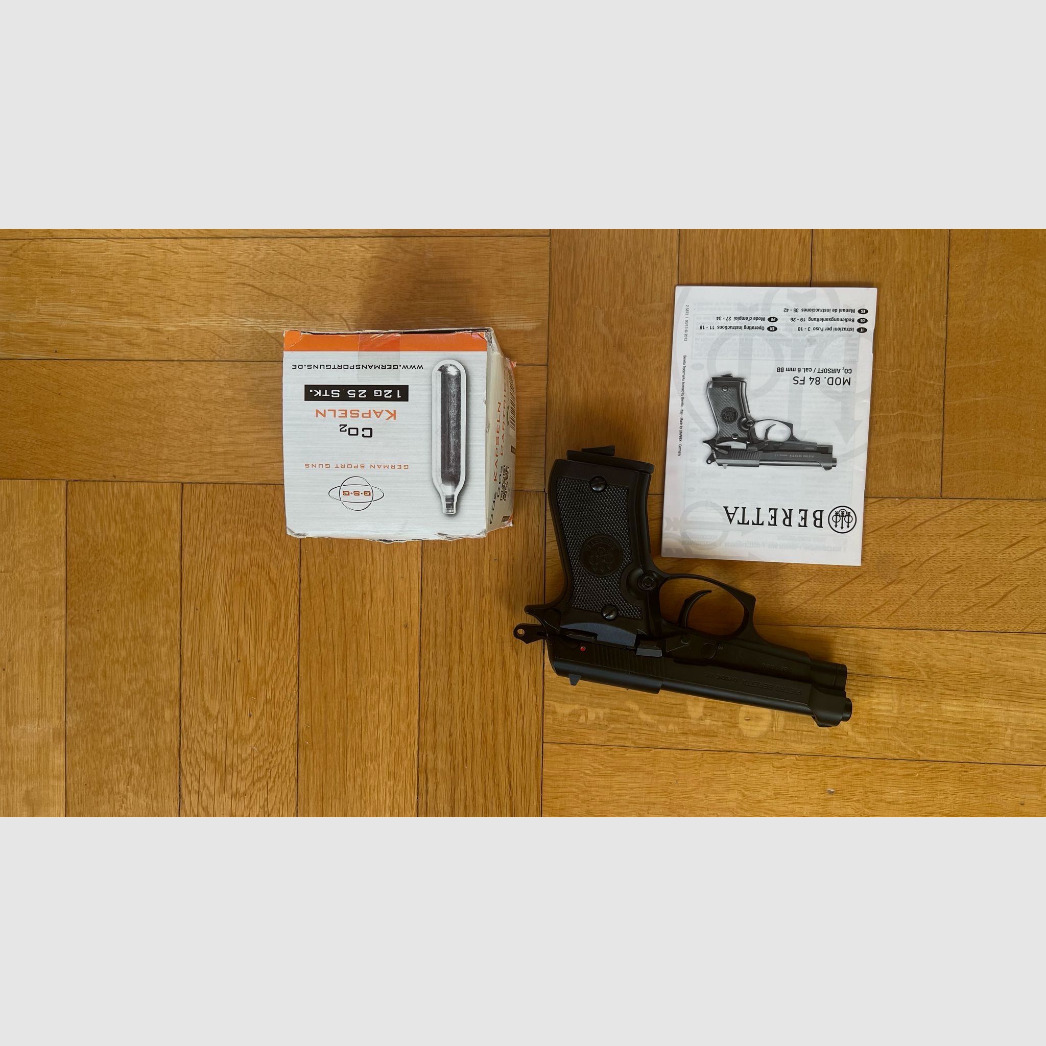 Beretta C02 Airsoft Pistol Mod. 84 FS