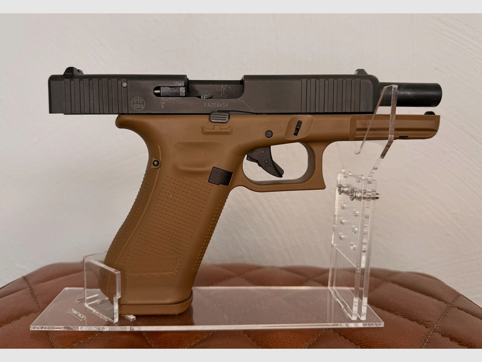 Glock 17 Gen5 P.A.K. BLK-COY 9mm