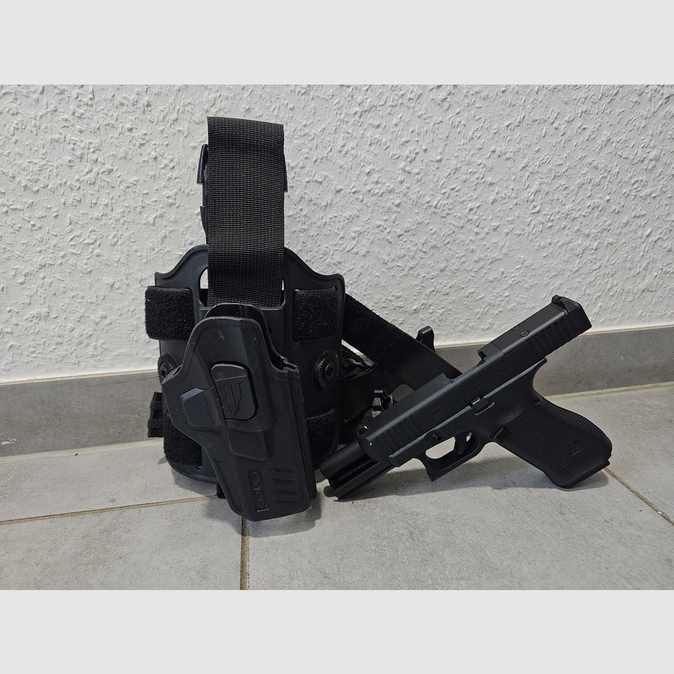 GHK Glock 17 Gen5 MOS GBB inkl Holster