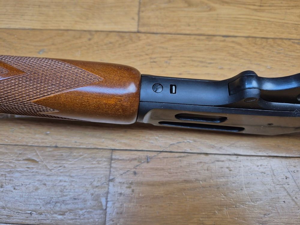 Sehr schöne Unterhebelrepetierbüchse Marlin 336 – Kal. 30-30 – Seltenes Stempel « JM » – Waffe von Marlin vor der Insolvenz – Eine echte Marlin von Marlin! – Hervorragende Verarbeitung – Traumhafte Anpassungen – Neuwertiger Zustand!, Bild 22 von 33
