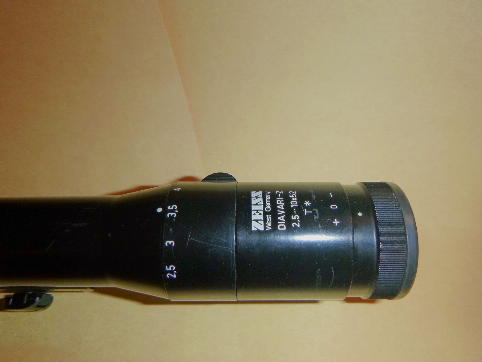 Zeiss Diavari Z 2,5-10x52 T* mit Blaser Sattelmontage