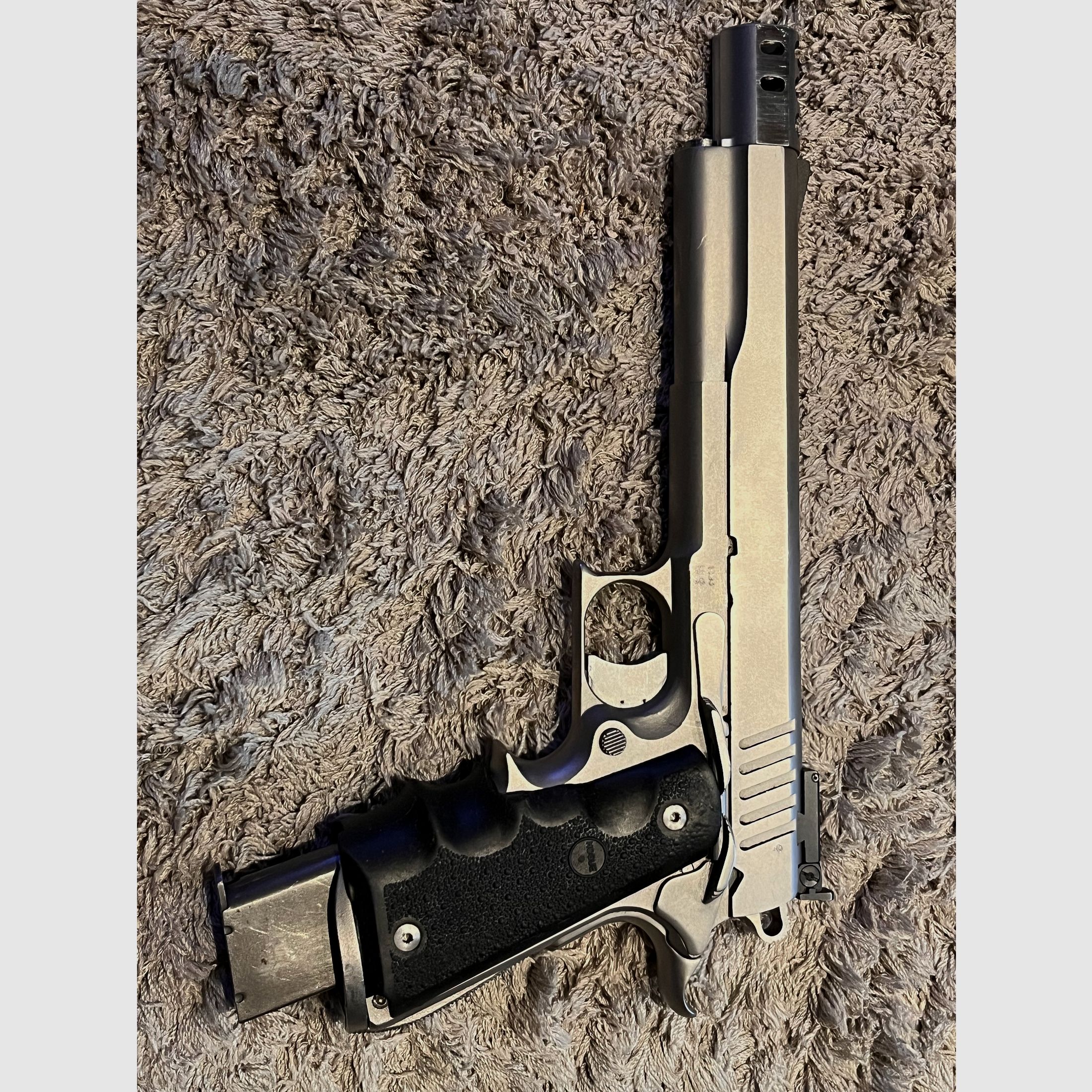 Safari Arms Matchmaster pistol with interchangeable system