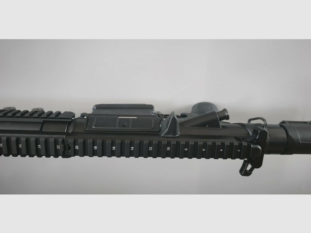 Heckler & Koch MR308 16,5" Quadrail Osłona ręczna czarna z Slimline Schulte .308Win, zdjęcie 9 z 16
