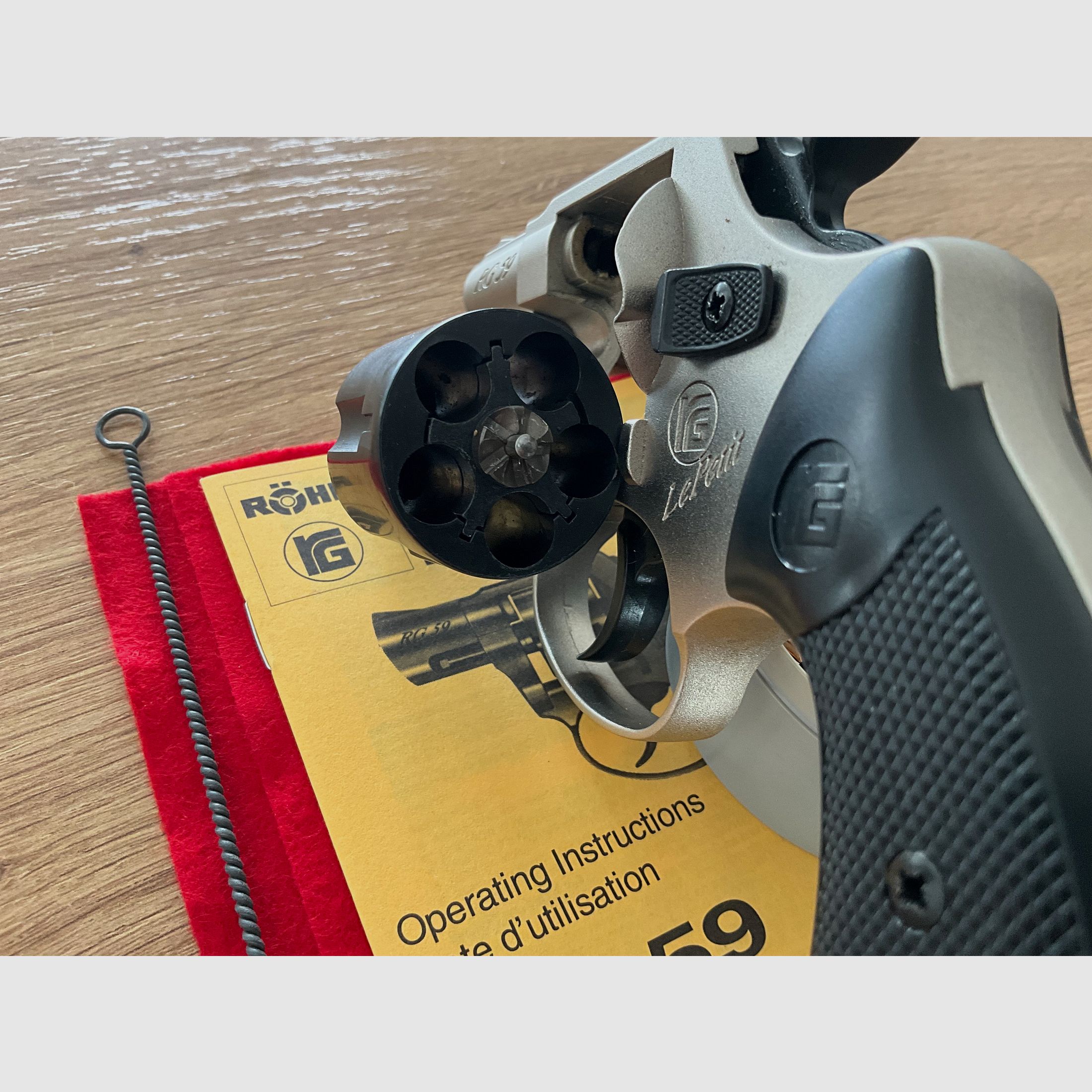 Signal revolver RG 59 Le Petit 9mm