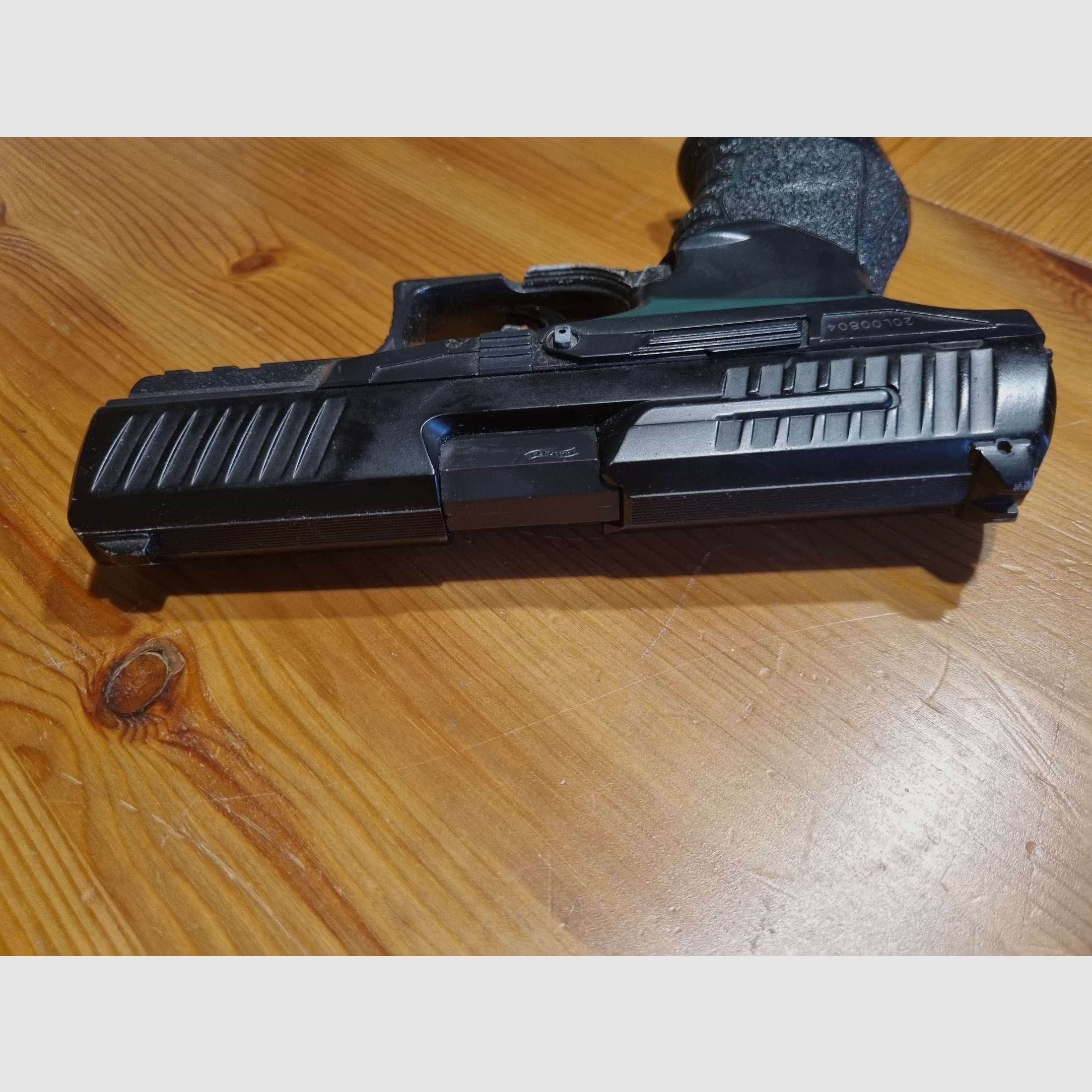 Airsoft Walther PPQ + Pumpgun M500 defective