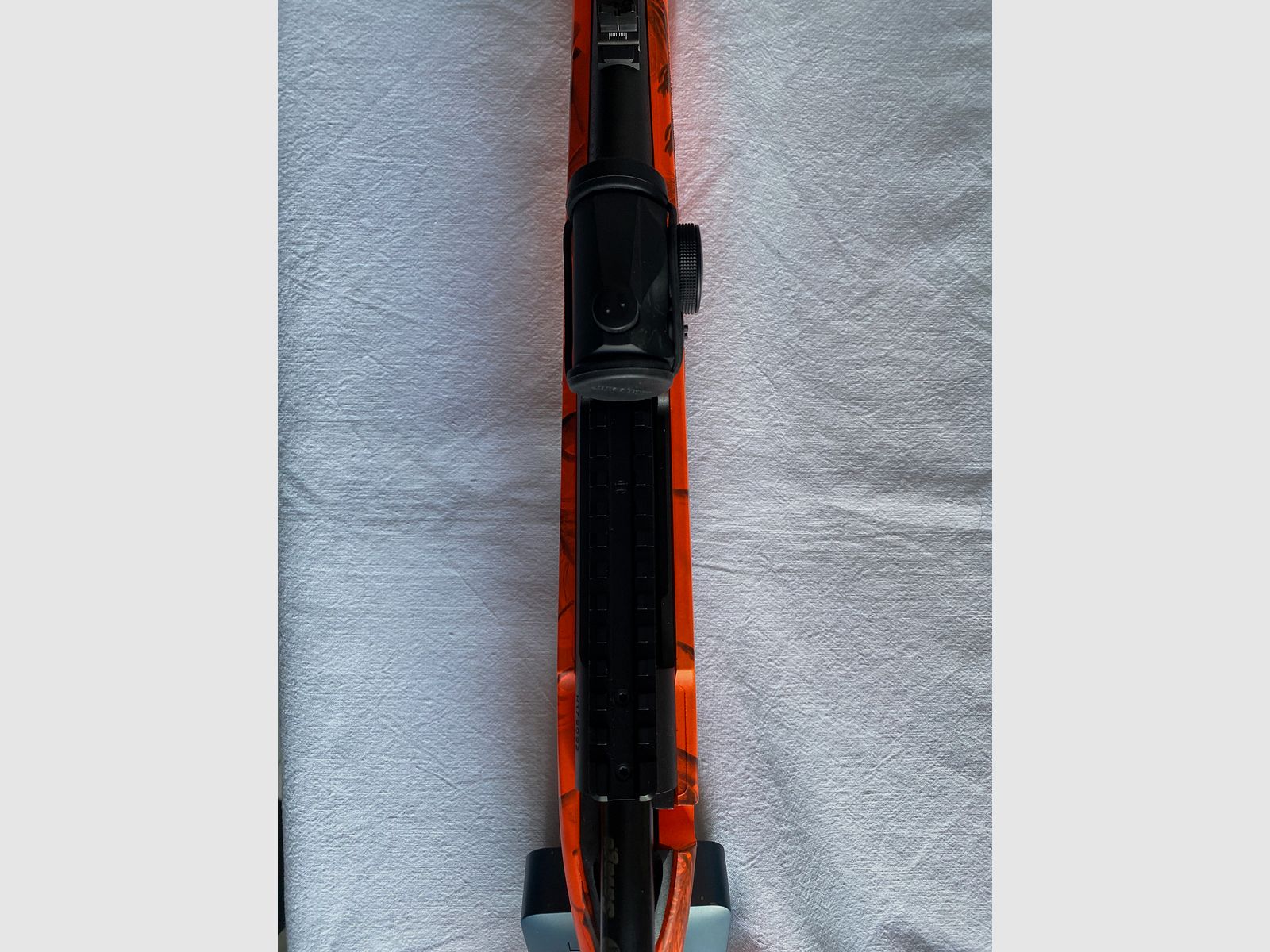 Savage Model 111 Kaliber 9.3x62 mit Montage und Aimpoint Micro T-1 2MOA