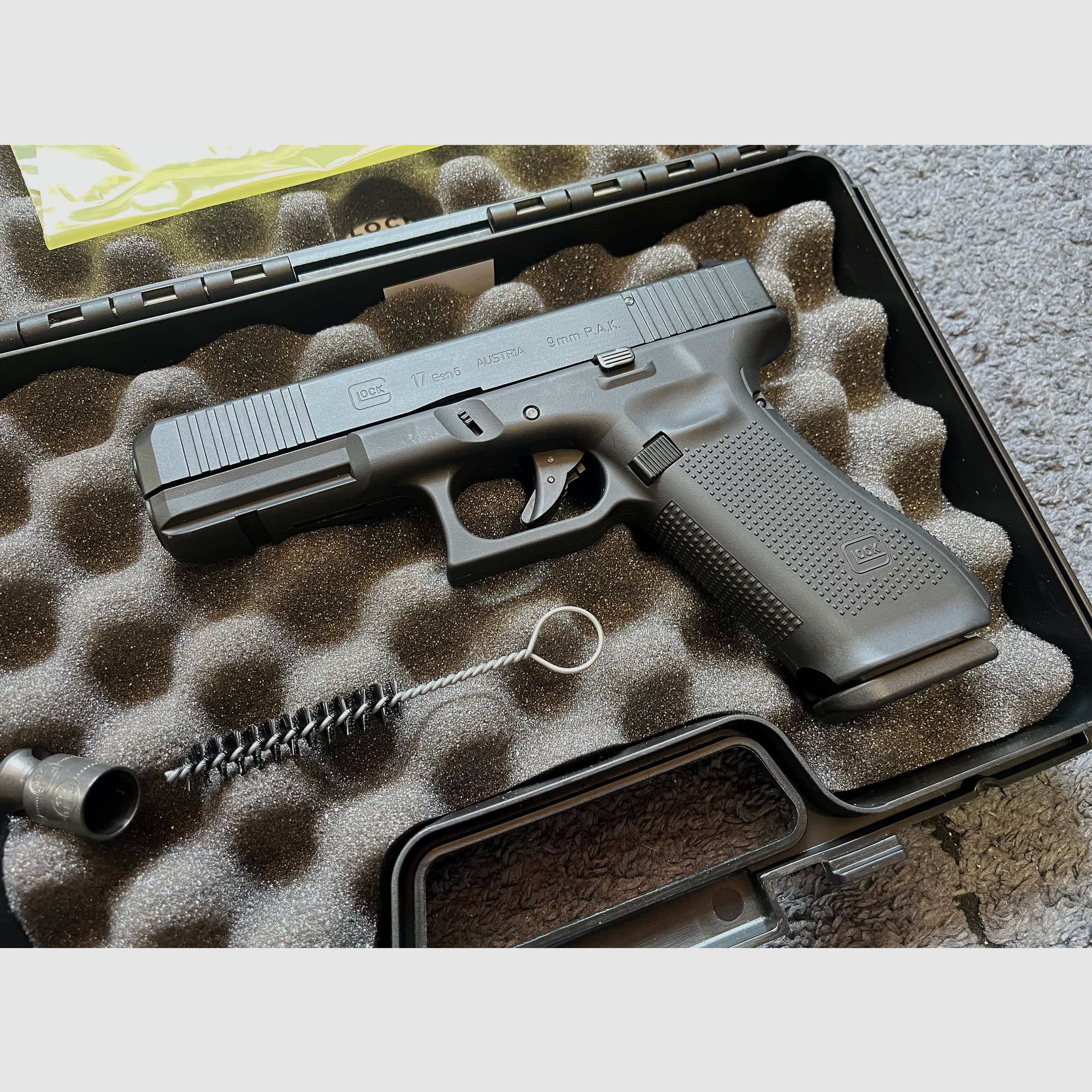 Glock Schreckschuss Pistole 17 Gen5 9mm PAK - Neuwertig