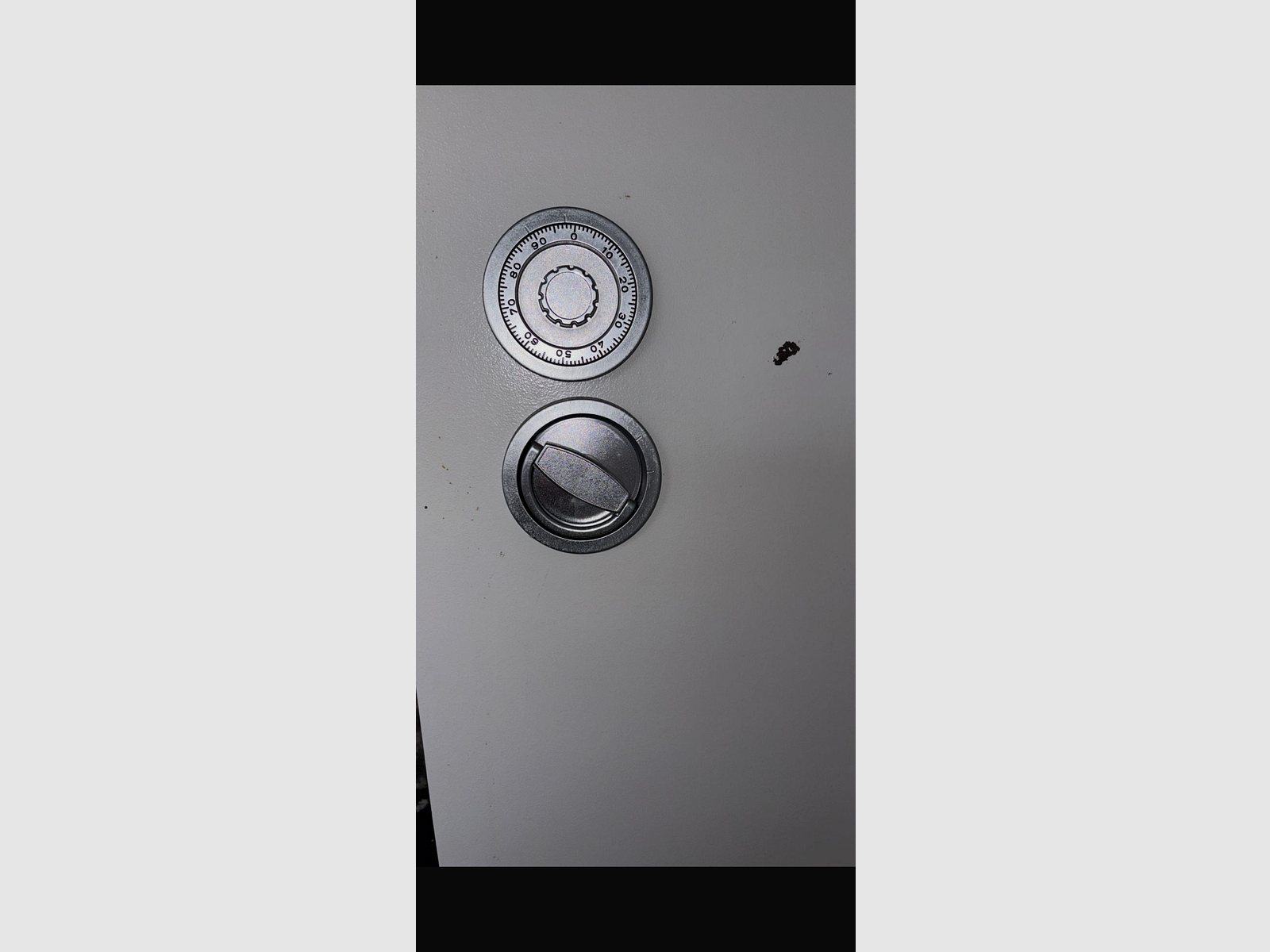 Hartmann Tresor,  Waffenschrank WS 084-03 Sicherheitsstufe B, Bild 7 von 8