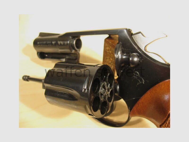 Colt Detective 2 pouces de canon avec grandes plaquettes en bois