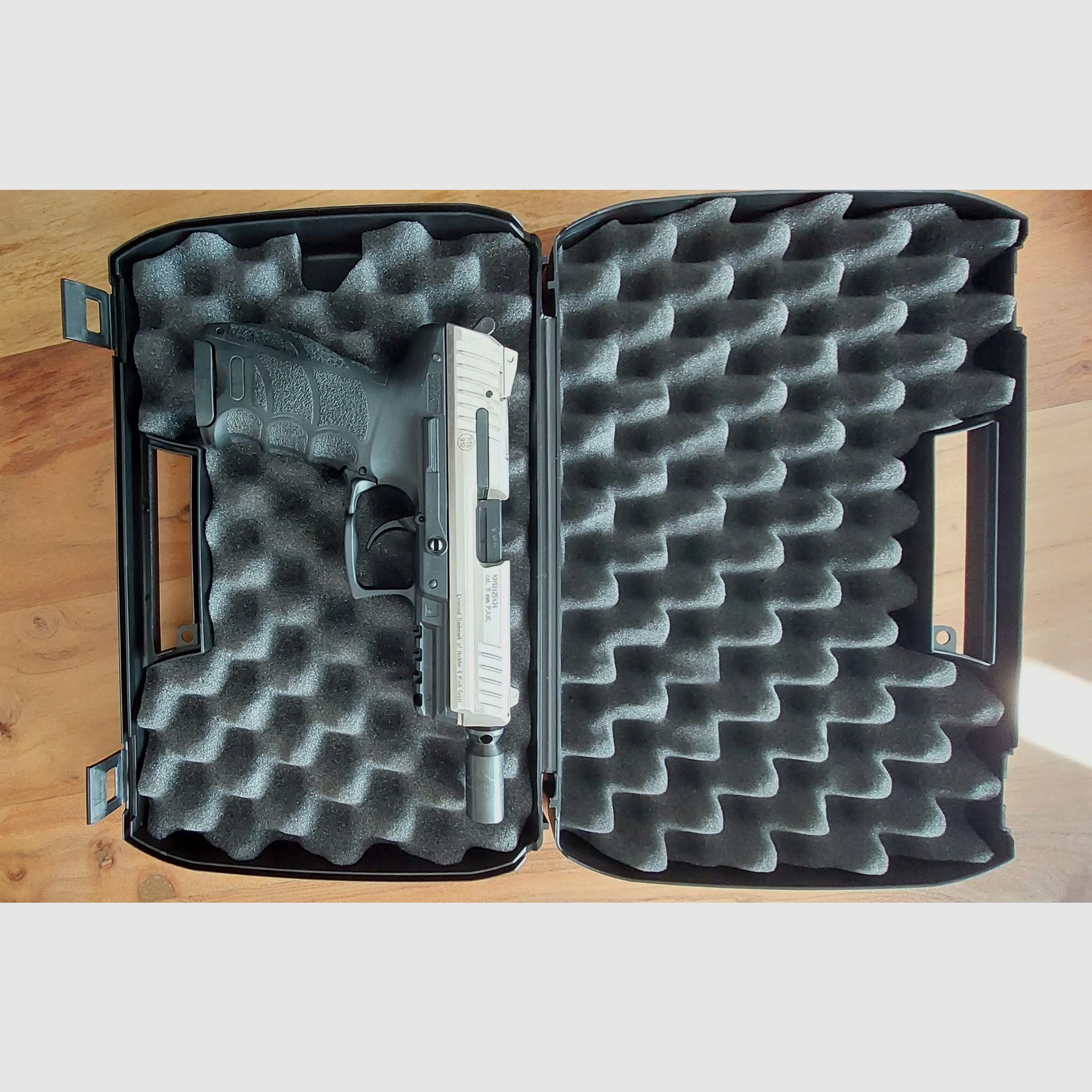 TOP Heckler & Koch P30 / Edition nichelata / Acciaio pieno / Calibro 9 mm P.A.K. in VENDITA!, immagine 6 di 6