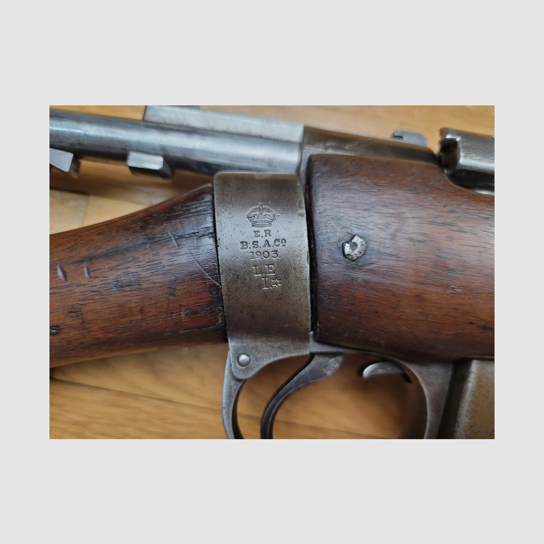Rarissimes Lee Enfield MkI* – Kaliber .303 British – neu gebaut 1903 (einer der letzten!) – mit der Zahl von Edward VII – militärisches BSA-Gehäuse – gute Mechanik und schönes Holz – Visier 1899 – Kategorie D – globaler TBE, Bild 1 von 29