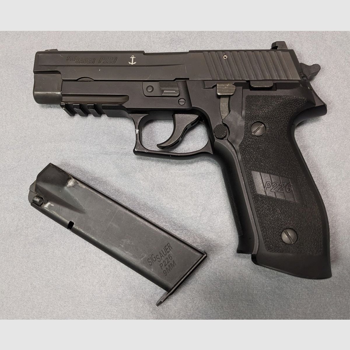 Sig Sauer P226 MK25 Navy 9mm Luger