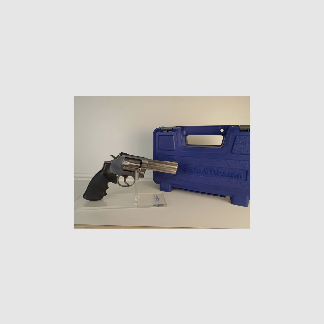 REVOLVER SMITH&WESSON 617 – 6 4 " >PU938