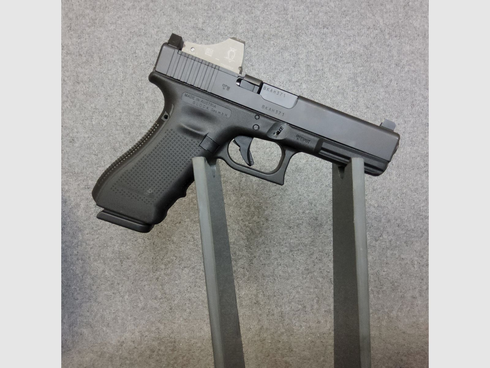 Glock	 17 Gen. 4, MOS incl. Doctor sight