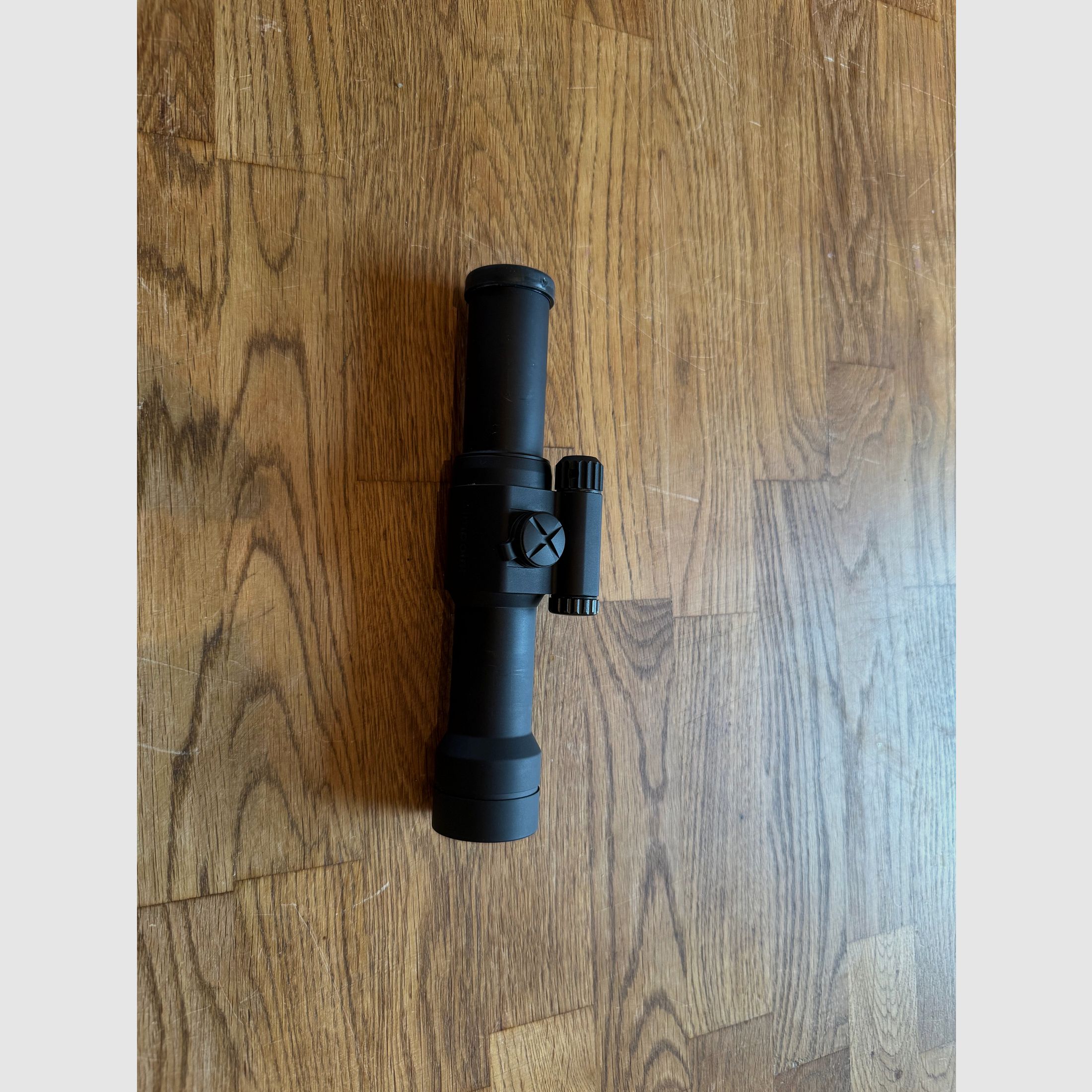 Aimpoint 9000L – 2 MOA Leuchtpunktvisier