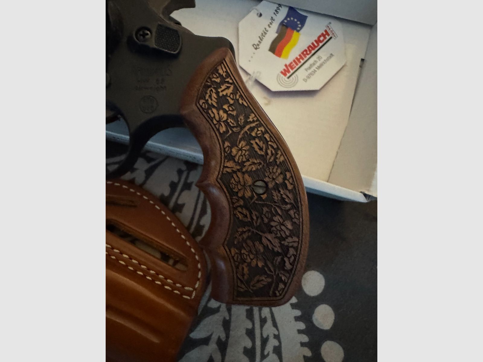 Arminius HW 88 Super Airwaight Like New + Holster Accessories