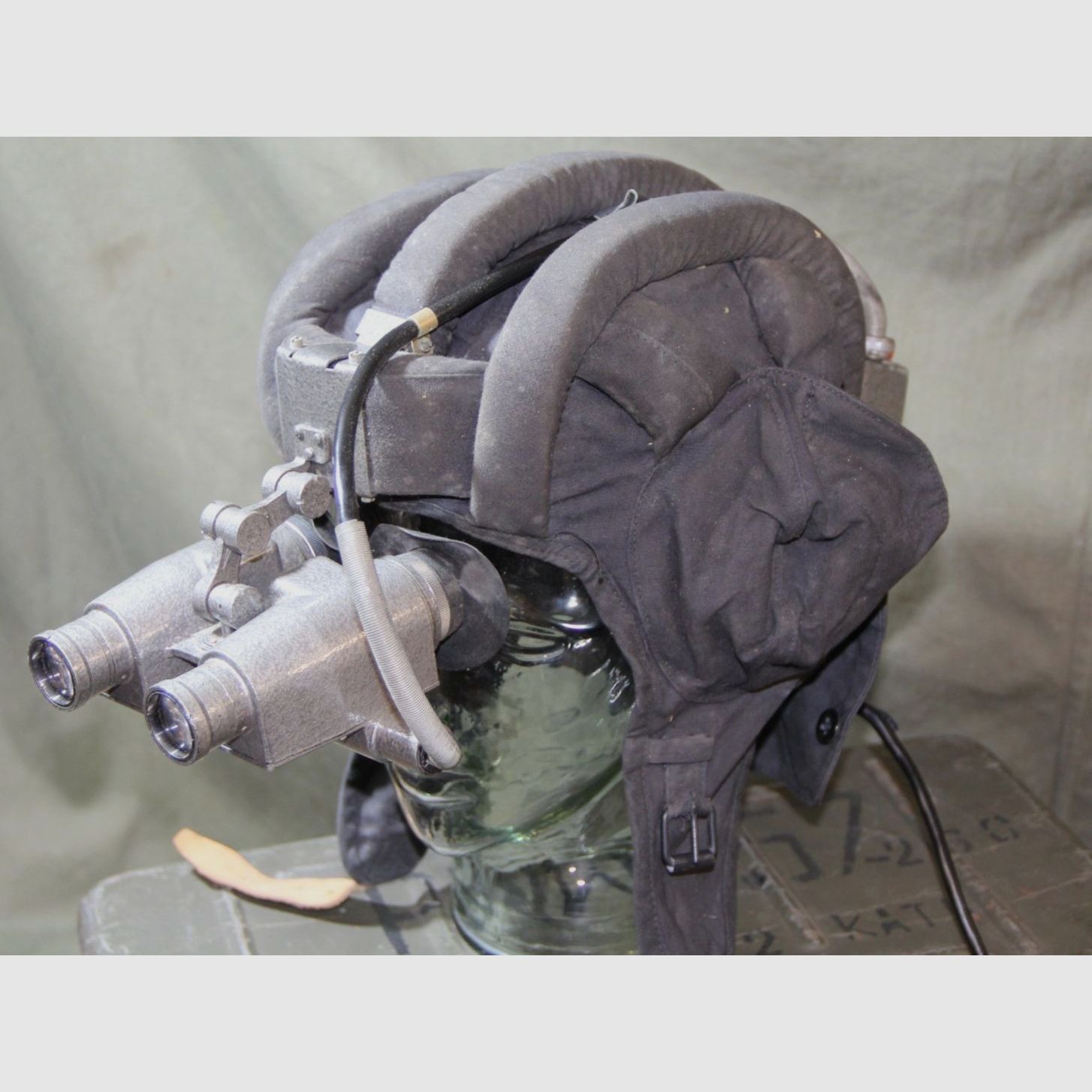 PNW 57, casque de tank avec dispositif de vision nocturne, NVA / Pologne / URSS