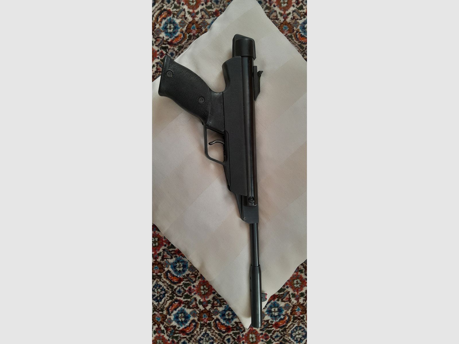 Diana P5 Magnum air pistol