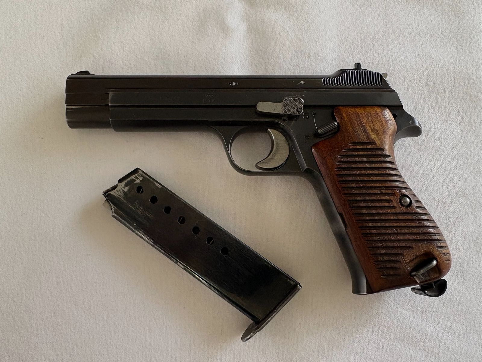Sig P210 / M49 HTK, afbeelding 1 van 4