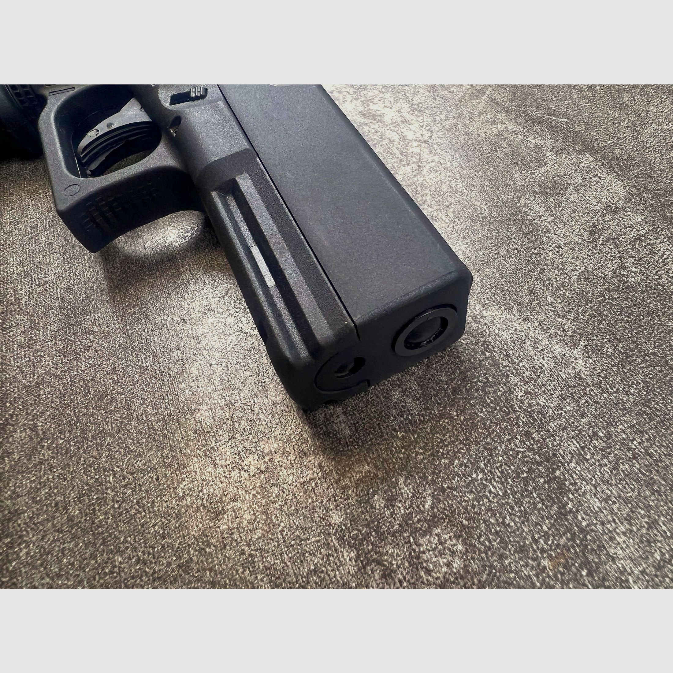 RETAY G19C Top Fire 9mm P.A.K. Schreckschusspistole Glock 19C Nachbau