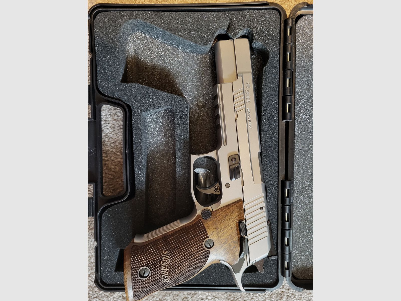 Sig Sauer P220 S X-Six + système d'échange