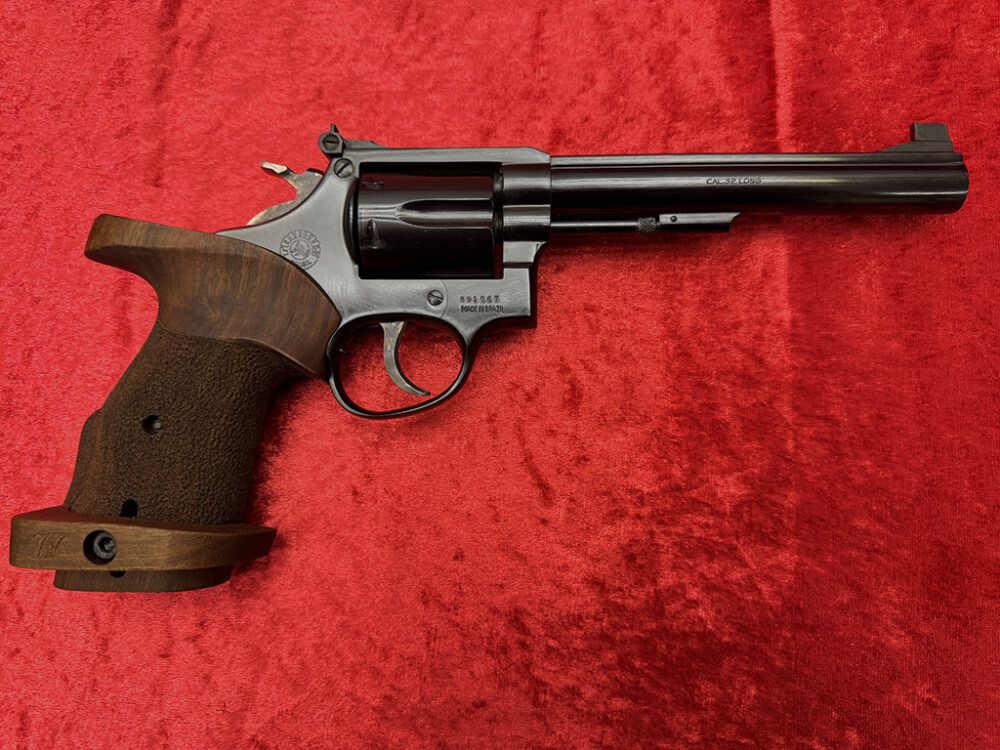 Taurus 76