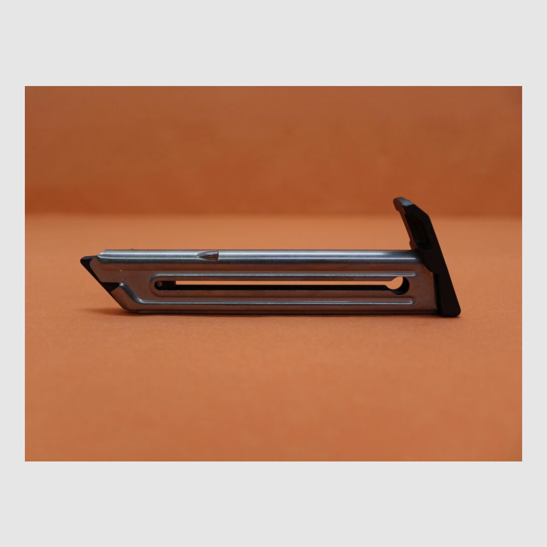 Ruger Ruger MARK IV 22/45: Magazin Ruger 10-Schuss .22lr NICHT geeignet für Ruger MARK III/ IV Standard