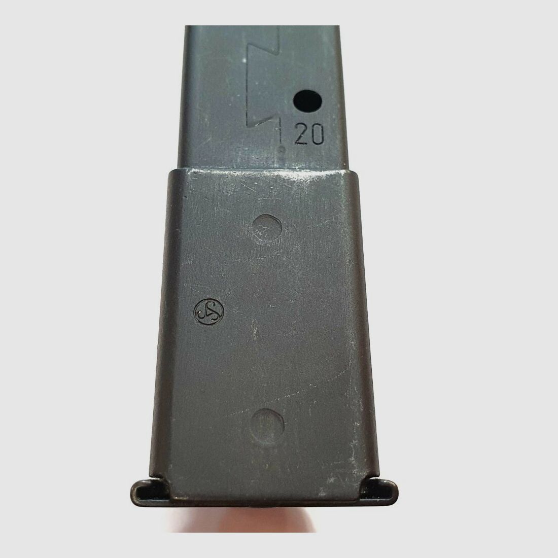 SIG SAUER magazine for pistol compatible with SIG P226, 9mm Luger, 20 rounds, used