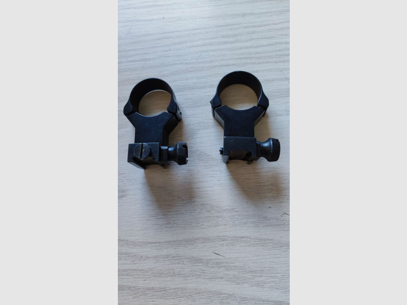 montaggio ad anello sconosciuto