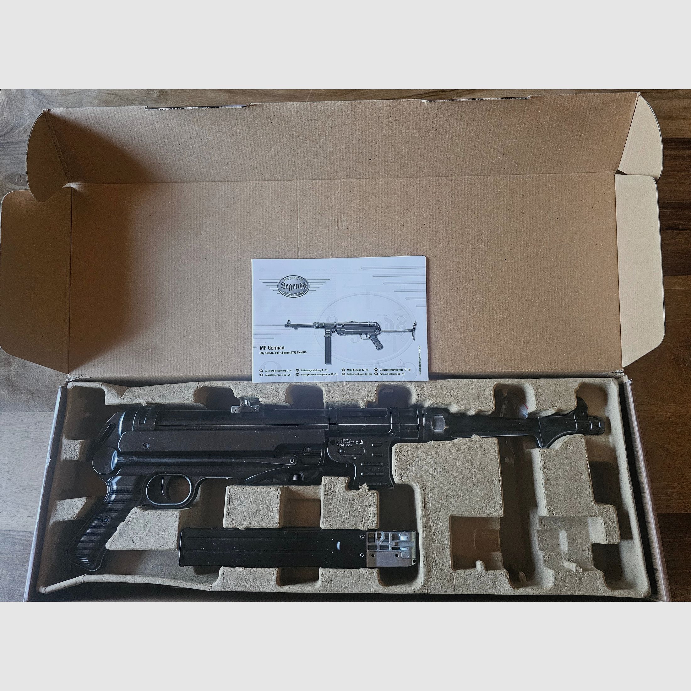 MP  40 German Legends CO2 Kal. 4,5 mm Stahl BB 