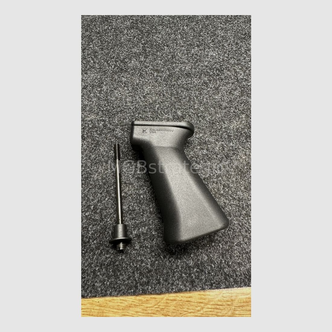 Empuñadura de pistola para AK47 AKM AK74 serie AK100 Saiga Arsenal KUSA WBP Cugir Empuñadura de pistola de marca KUSA que se adapta a la mayoría de las plataformas AK / AKM / Saiga