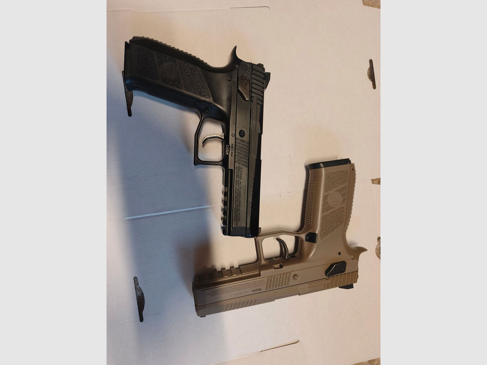2x CO2 Pistool CZ P-09 4,5mm