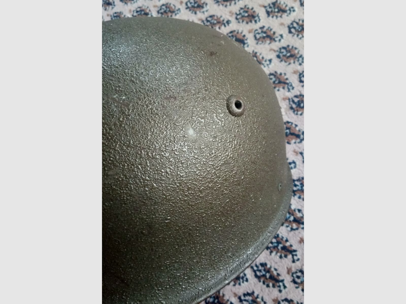 Schweizer Armee Helm aus U-Boot-Stahl in kleiner Größe 55-56 / ideal für Zivilschutz / Stahlhelm Swiss Made