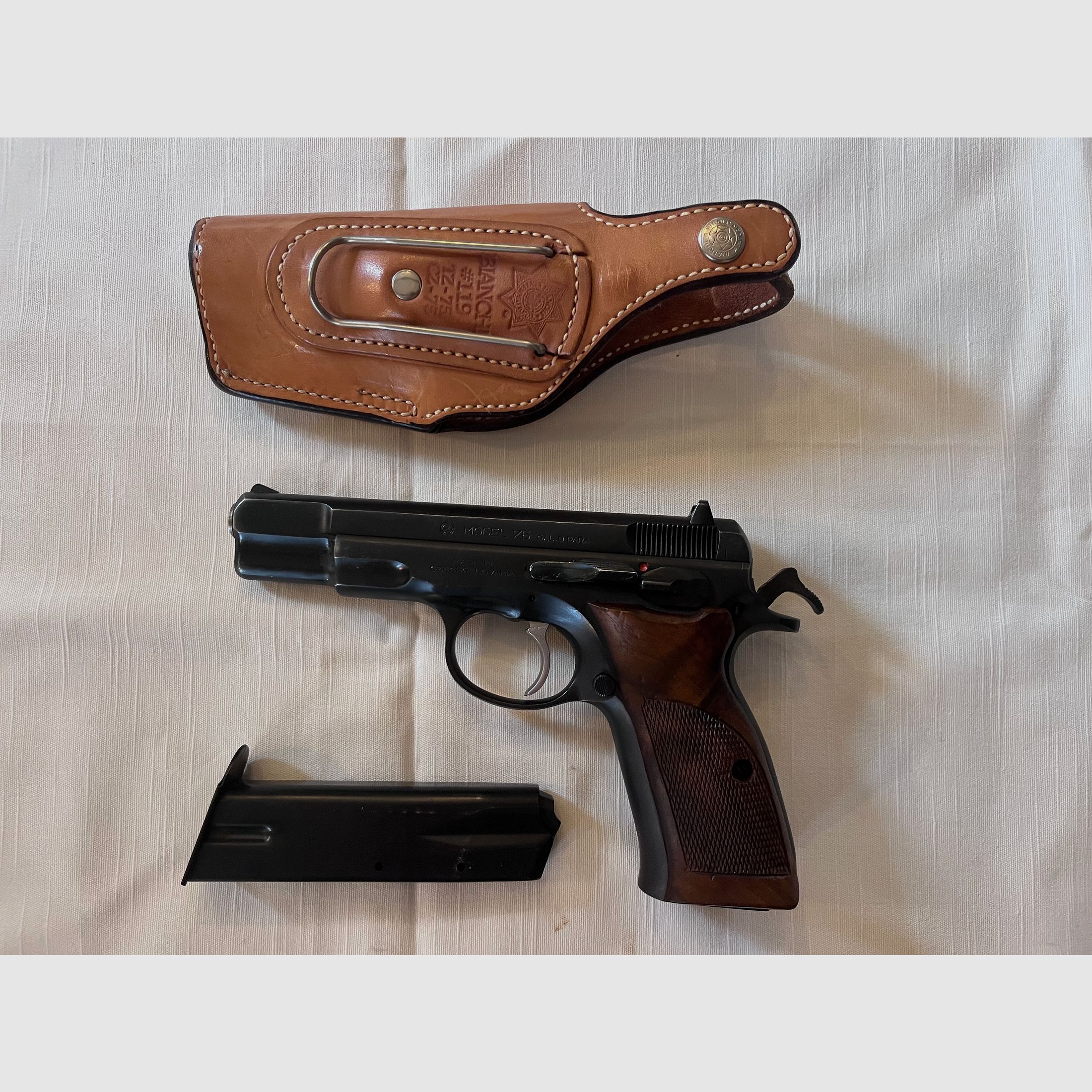 Pistola "Brünner m75" - CZ - Cal. 9mm Para