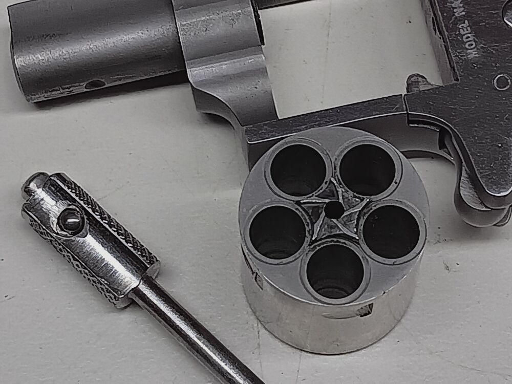 North American Arms Corp. Newbury Park , California Model NAA 22-S